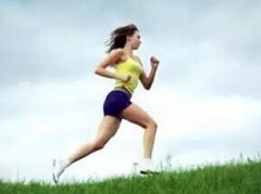 夏日不要盲目的運(yùn)動(dòng)，一定要采取科學(xué)的方式！