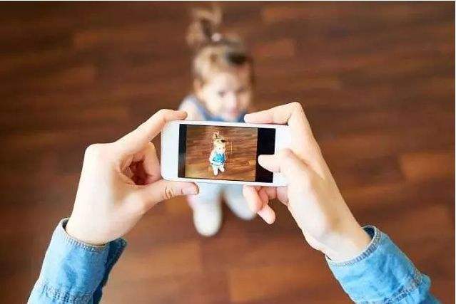 社交網(wǎng)絡(luò)曬娃，你問過娃的意見嗎？